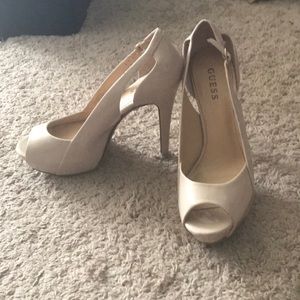 Women’s nude heels